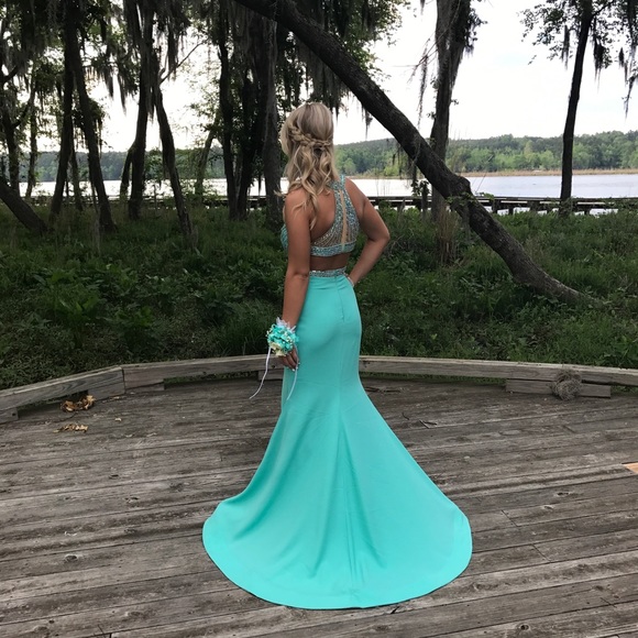 Prom Dress - Picture 1 of 2
